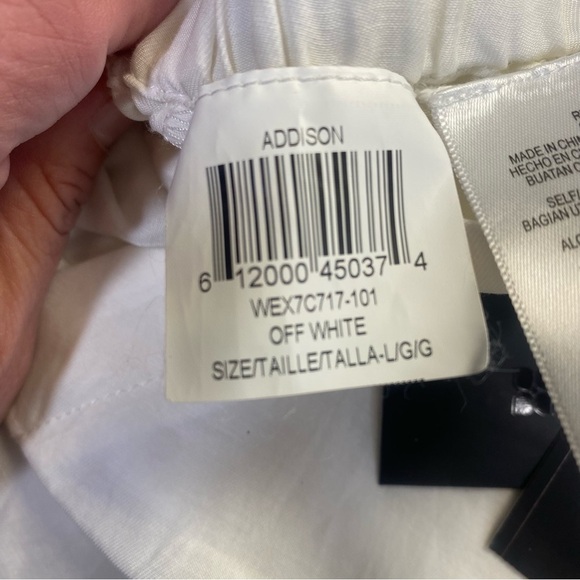 BCBG Women’s White Linen Blend Elastic Waist Shorts - Picture 8 of 9